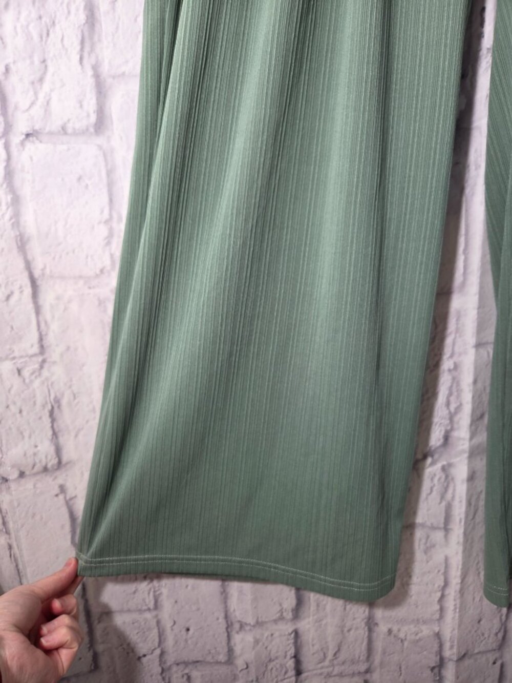 Cider 0XL Olive Sage Green Drawstring Pleated Flowing Silhouette Wide Leg Pants - Picture 4 of 10